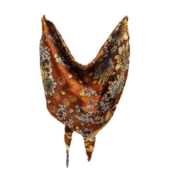 J is for Justify crop top floral pattern copper color baby tee fall cropped top - Picture 7 of 16